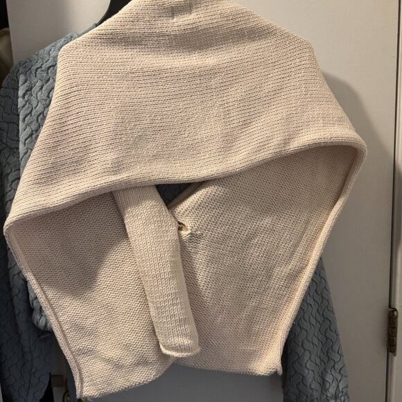 Sweater Wrap - Picture 4 of 4